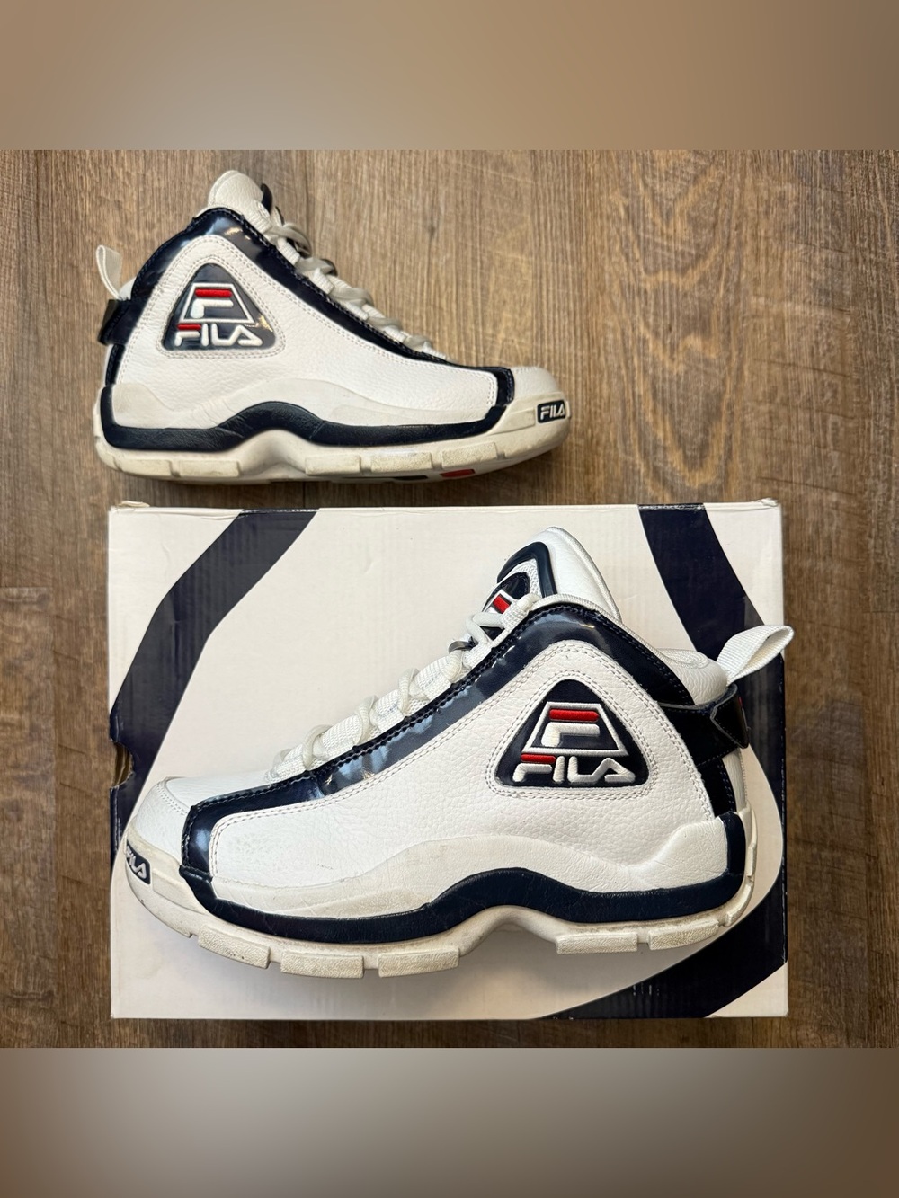 FILA 96 Grant Hill White Navy Blue Red Men’s Size 9 Sneakers Shoes 1VB90031-166.